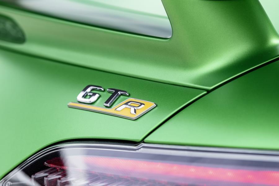 Логотип Mercedes-AMG GT R (C190) 2019 года  (WW) (фото 12 из 45)